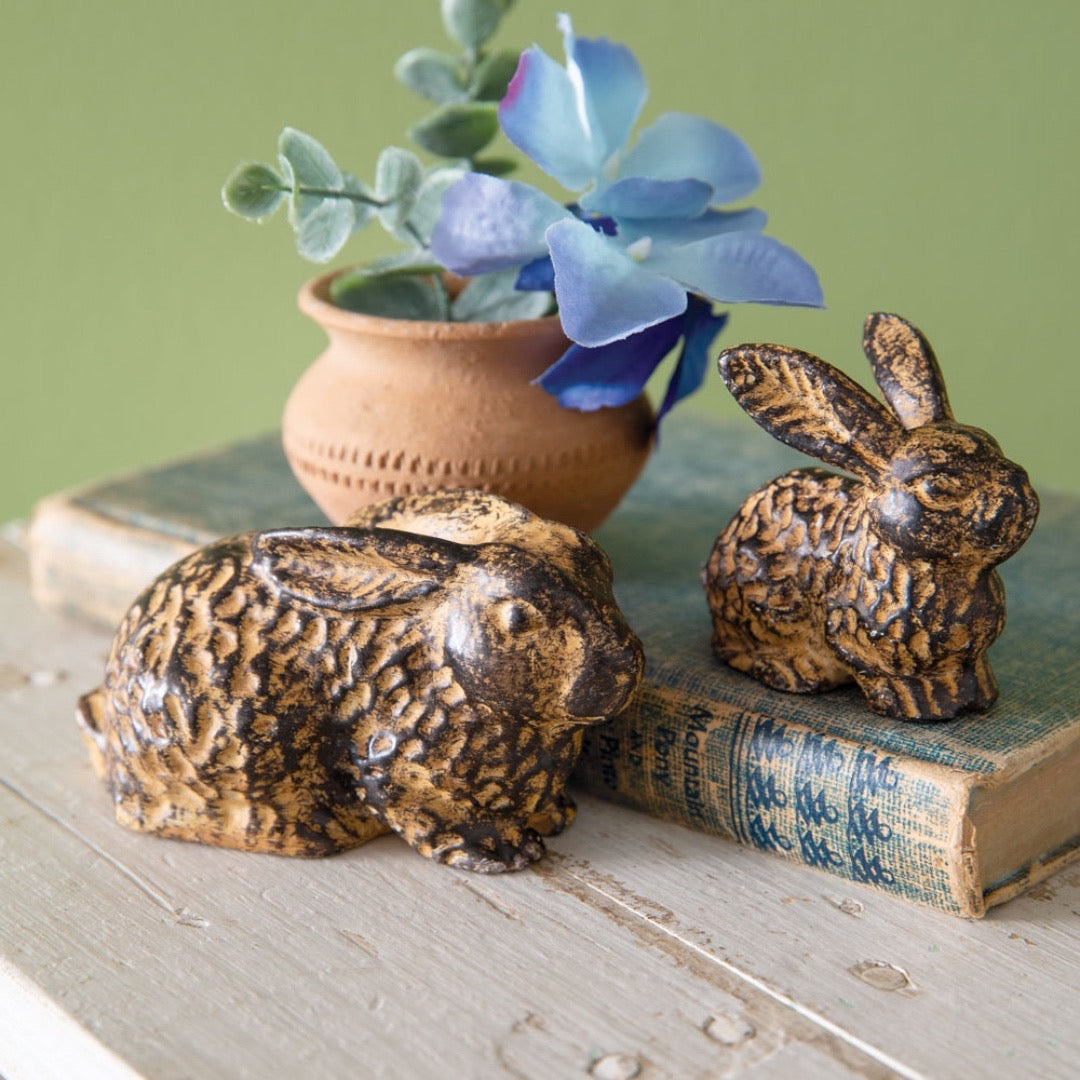 Rustic Cast Iron Bunny Table Decor Set